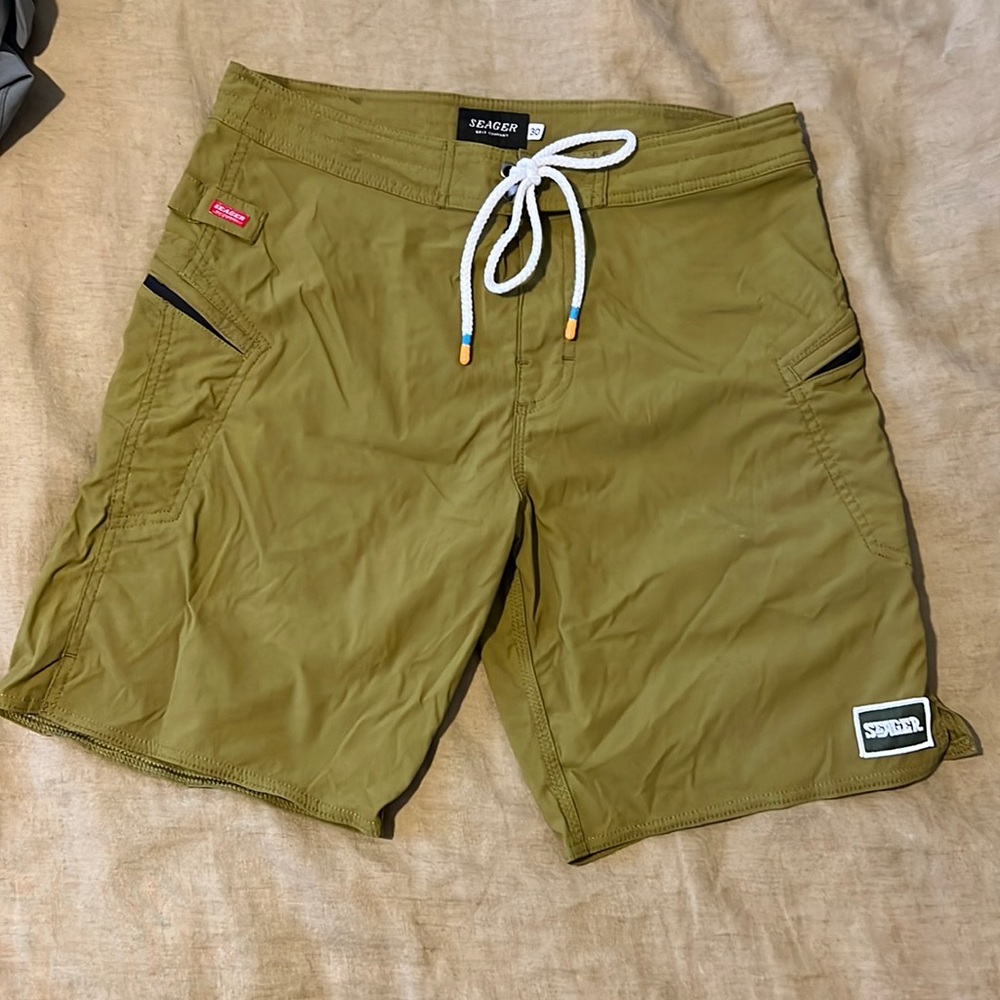 Seater board shorts